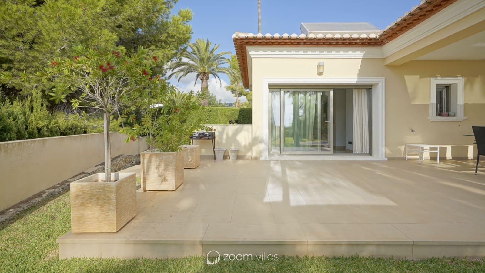 4 makuuhuone Huvila myytävänä paikassa Benissa mukana uima-altaan 
autotalli - 1 350 000 € (Ref: 8499039)