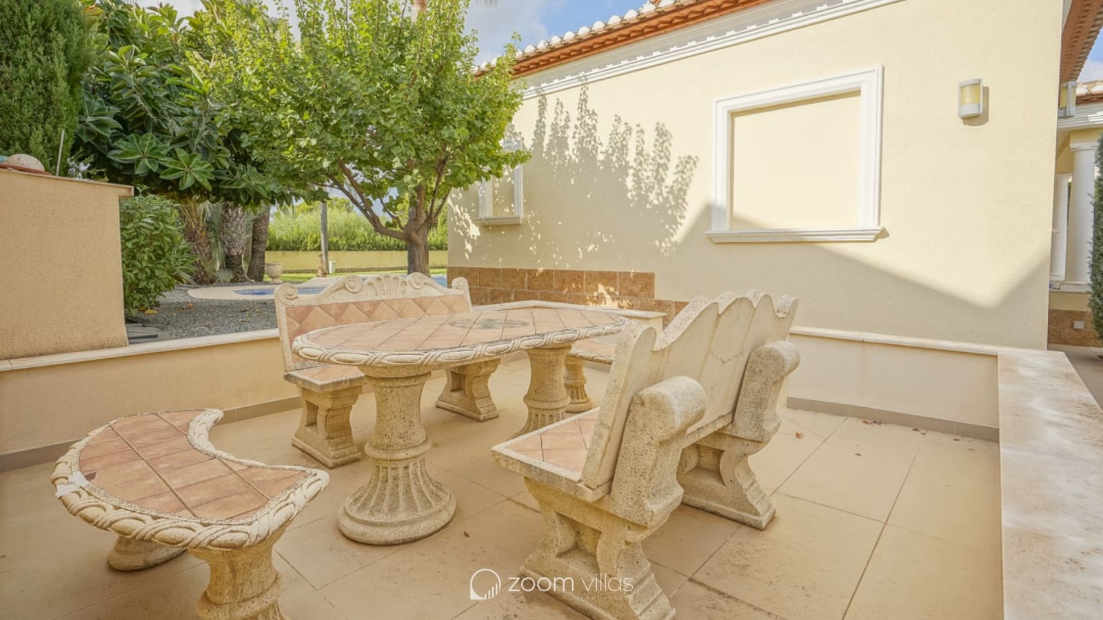 4 makuuhuone Huvila myytävänä paikassa Benissa mukana uima-altaan 
autotalli - 1 350 000 € (Ref: 8499039)