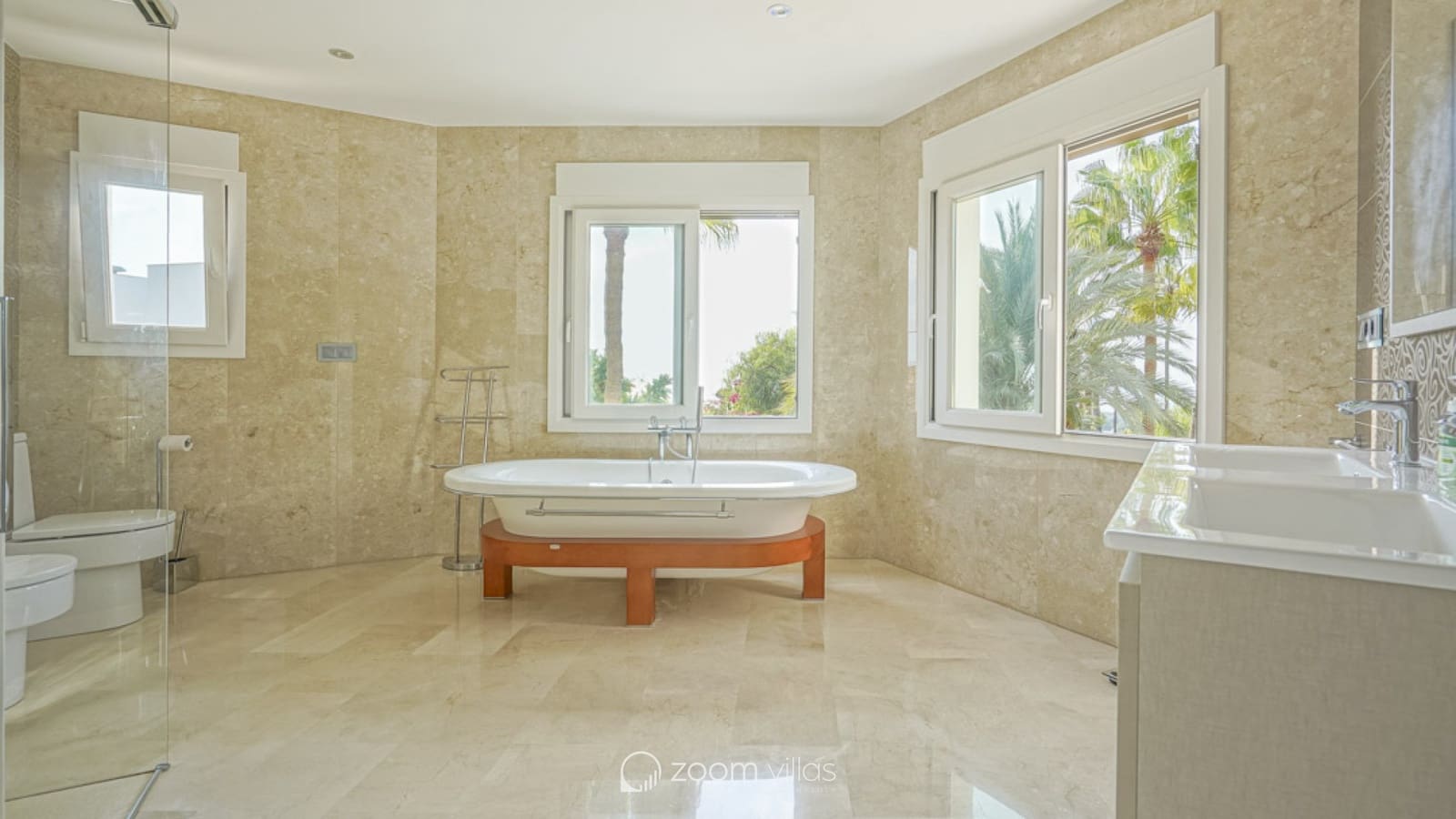 4 makuuhuone Huvila myytävänä paikassa Benissa mukana uima-altaan 
autotalli - 1 350 000 € (Ref: 8499039)