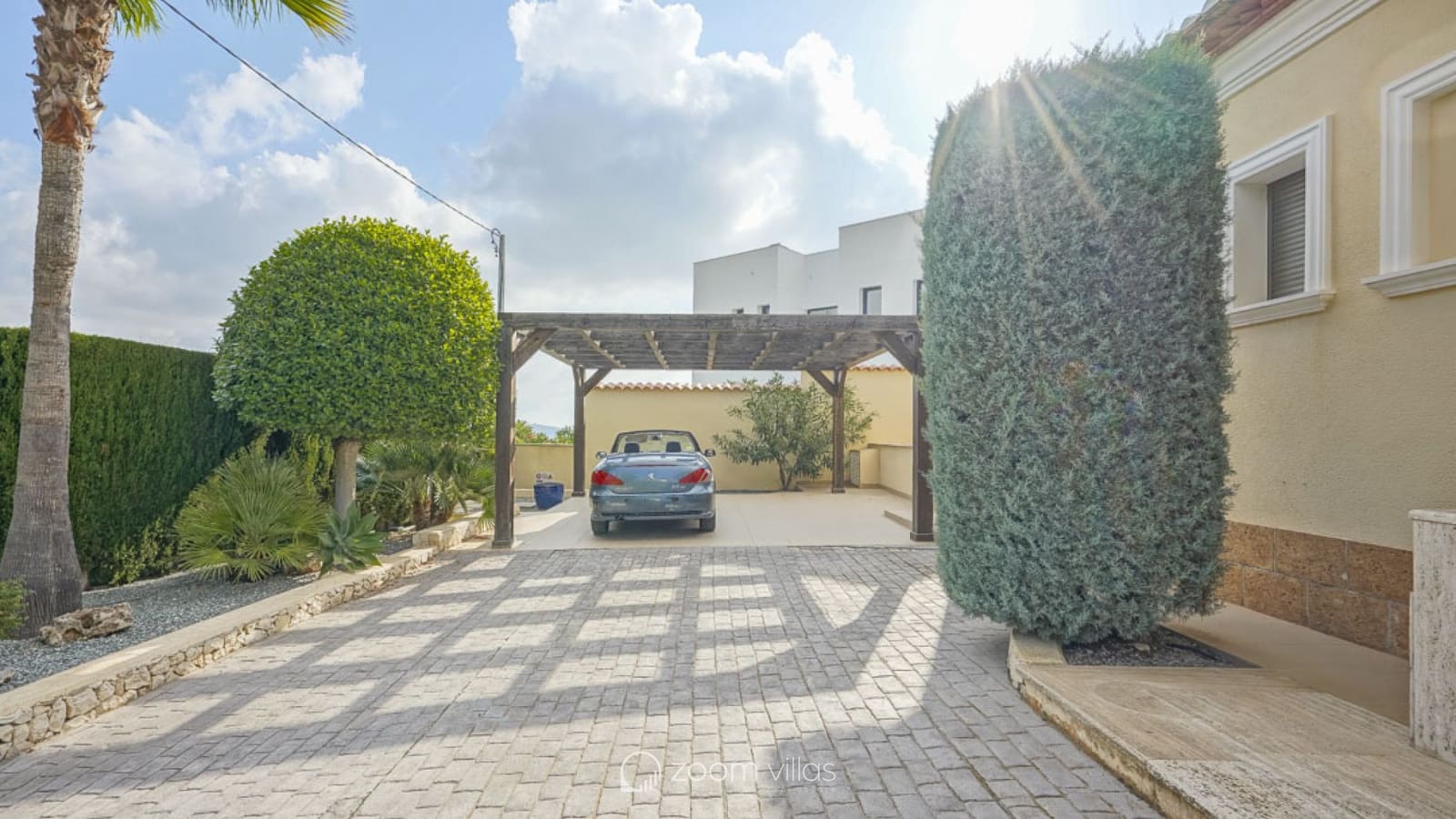 4 makuuhuone Huvila myytävänä paikassa Benissa mukana uima-altaan 
autotalli - 1 350 000 € (Ref: 8499039)