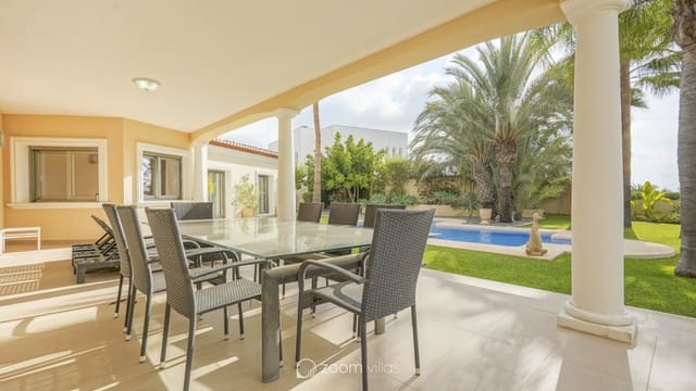 4 makuuhuone Huvila myytävänä paikassa Benissa mukana uima-altaan 
autotalli - 1 350 000 € (Ref: 8499039)