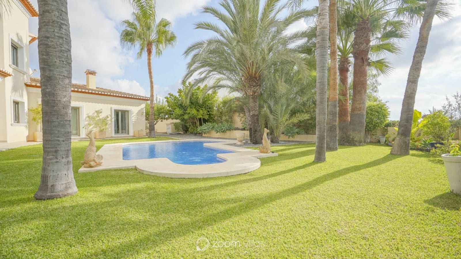 4 makuuhuone Huvila myytävänä paikassa Benissa mukana uima-altaan 
autotalli - 1 350 000 € (Ref: 8499039)