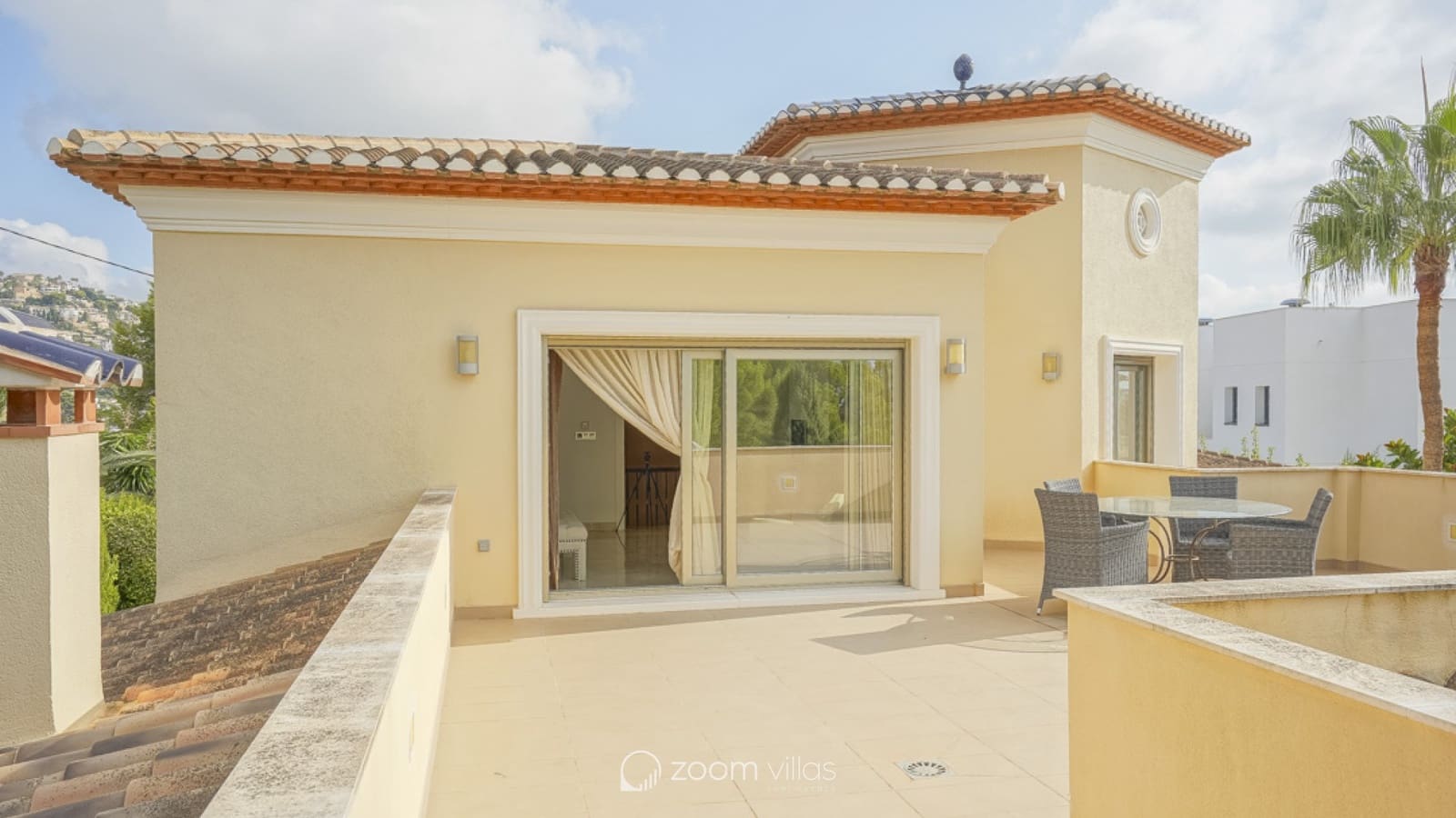 4 makuuhuone Huvila myytävänä paikassa Benissa mukana uima-altaan 
autotalli - 1 350 000 € (Ref: 8499039)