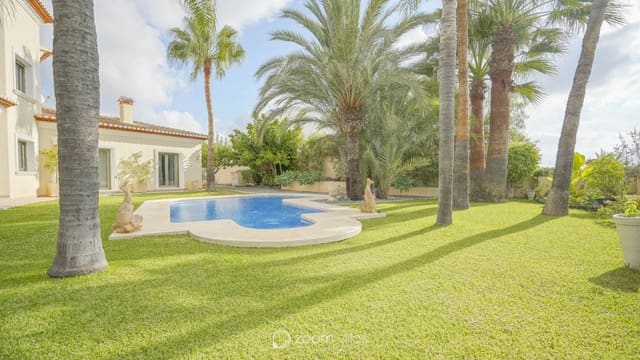 4 makuuhuone Huvila myytävänä paikassa Benissa mukana uima-altaan 
autotalli - 1 350 000 € (Ref: 8499039)