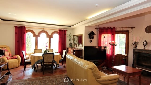 8 slaapkamer Villa te koop in Benissa met zwembad - € 949.000 (Ref: 8499040)