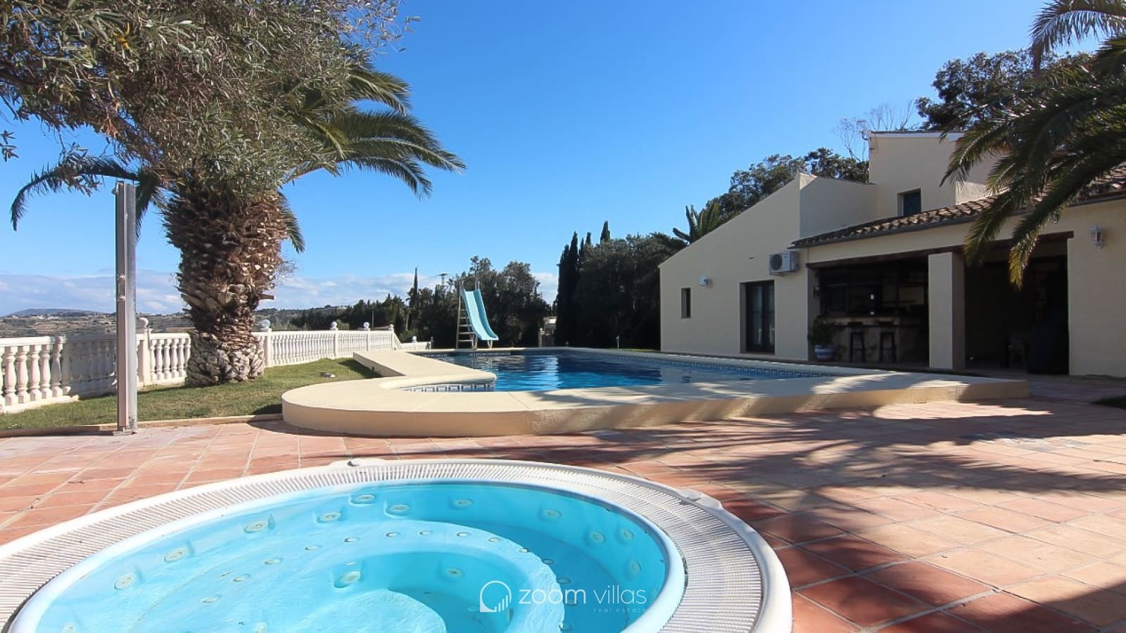 7 bedroom Villa for sale in Benissa with pool garage - € 995,000 (Ref: 8499041)