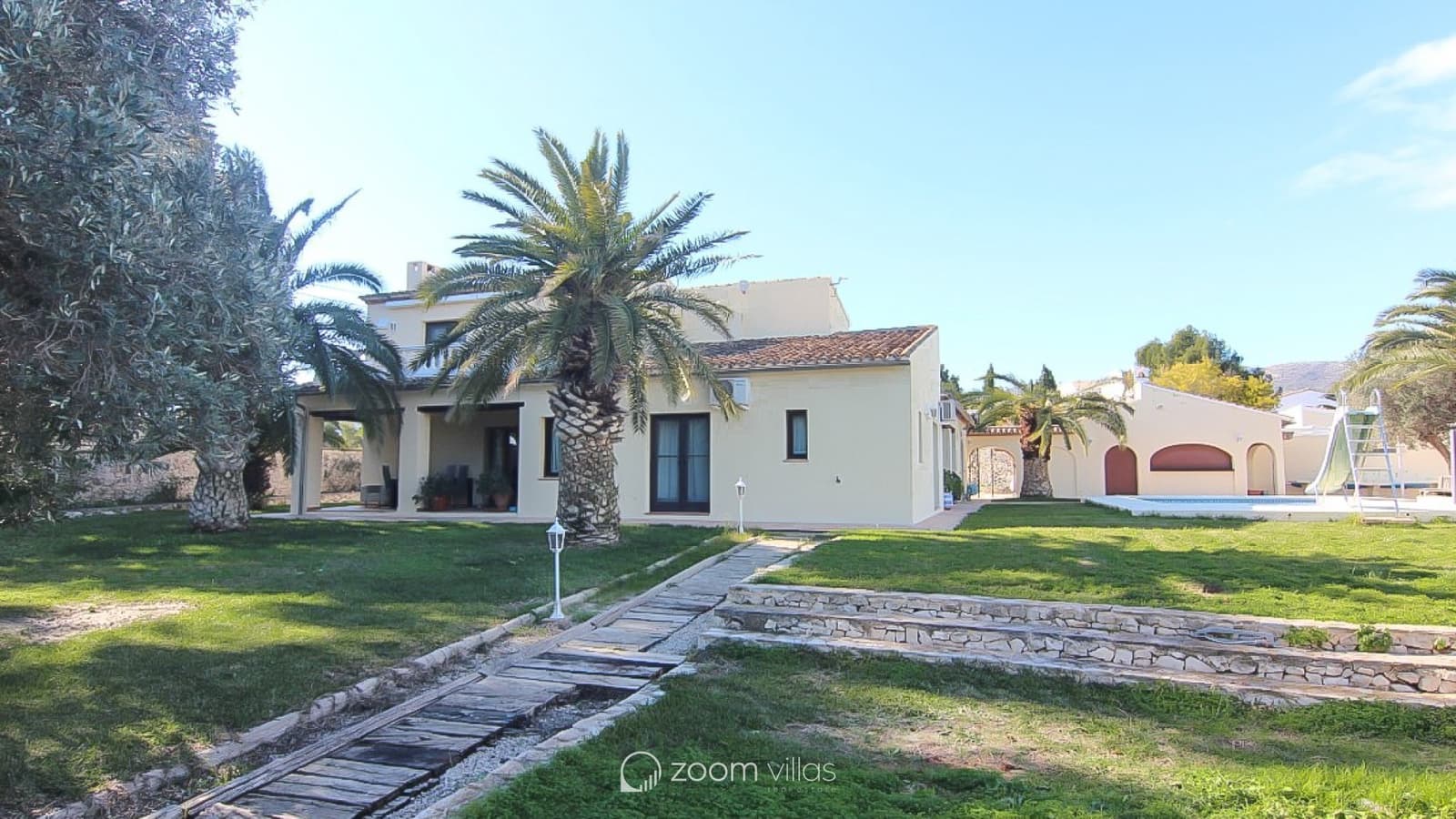 7 bedroom Villa for sale in Benissa with pool garage - € 995,000 (Ref: 8499041)