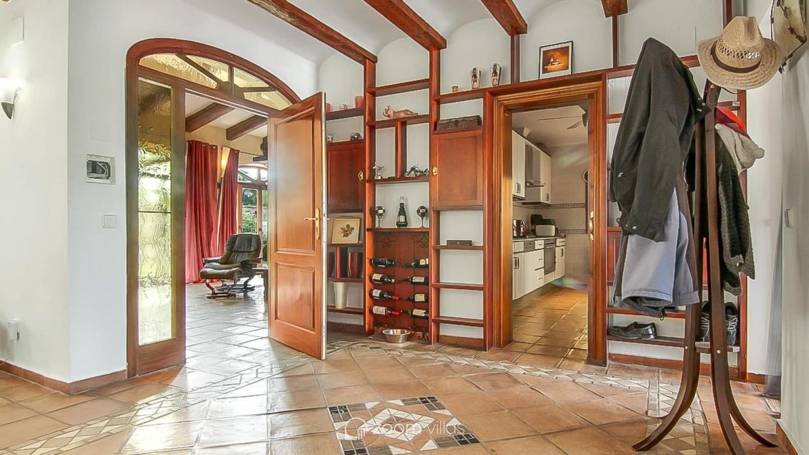 7 bedroom Villa for sale in Benissa with pool garage - € 995,000 (Ref: 8499041)