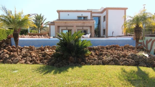 Chalet de 5 habitaciones en Javea / Xàbia en venta con piscina garaje - 1.315.000 € (Ref: 8510414)
