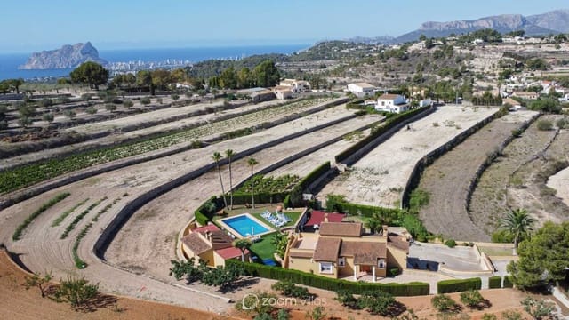 8 makuuhuone Huvila myytävänä paikassa Benissa mukana uima-altaan 
autotalli - 2 995 000 € (Ref: 8527845)