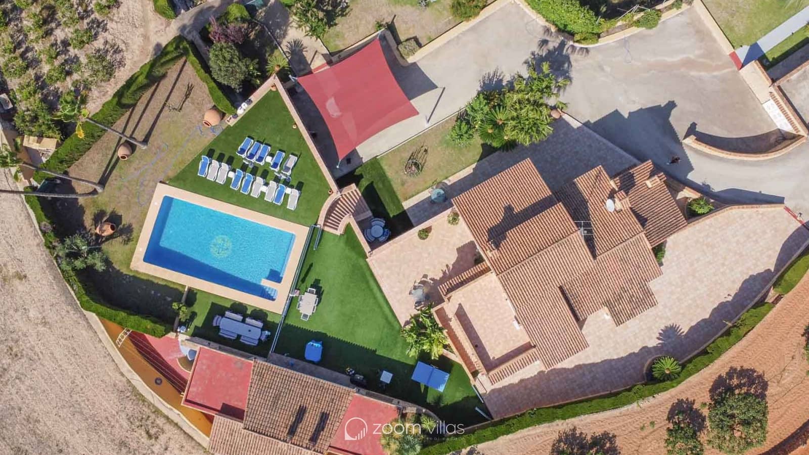 8 makuuhuone Huvila myytävänä paikassa Benissa mukana uima-altaan 
autotalli - 2 995 000 € (Ref: 8527845)