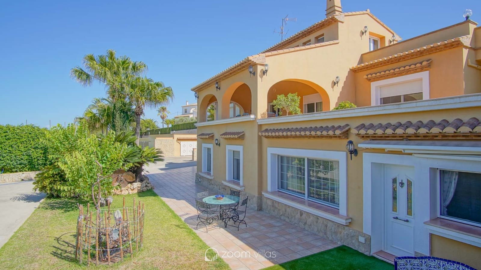 8 makuuhuone Huvila myytävänä paikassa Benissa mukana uima-altaan 
autotalli - 2 995 000 € (Ref: 8527845)