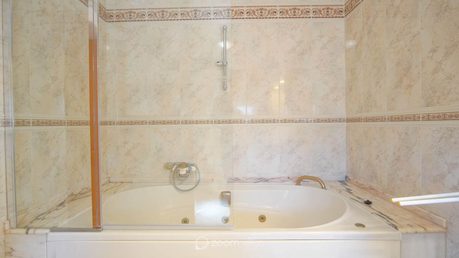 8 makuuhuone Huvila myytävänä paikassa Benissa mukana uima-altaan 
autotalli - 2 995 000 € (Ref: 8527845)