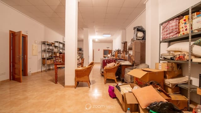 10 bedroom Townhouse for sale in Gata de Gorgos with garage - € 800,000 (Ref: 8607199)