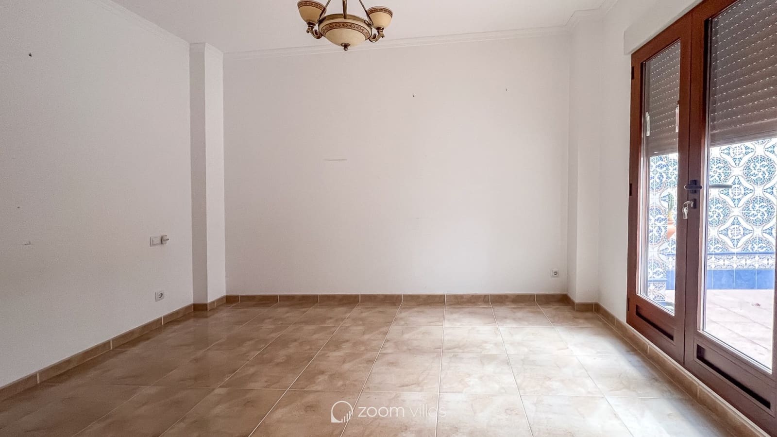 8 bedroom Townhouse for sale in Gata de Gorgos with garage - € 950,000 (Ref: 8607199)