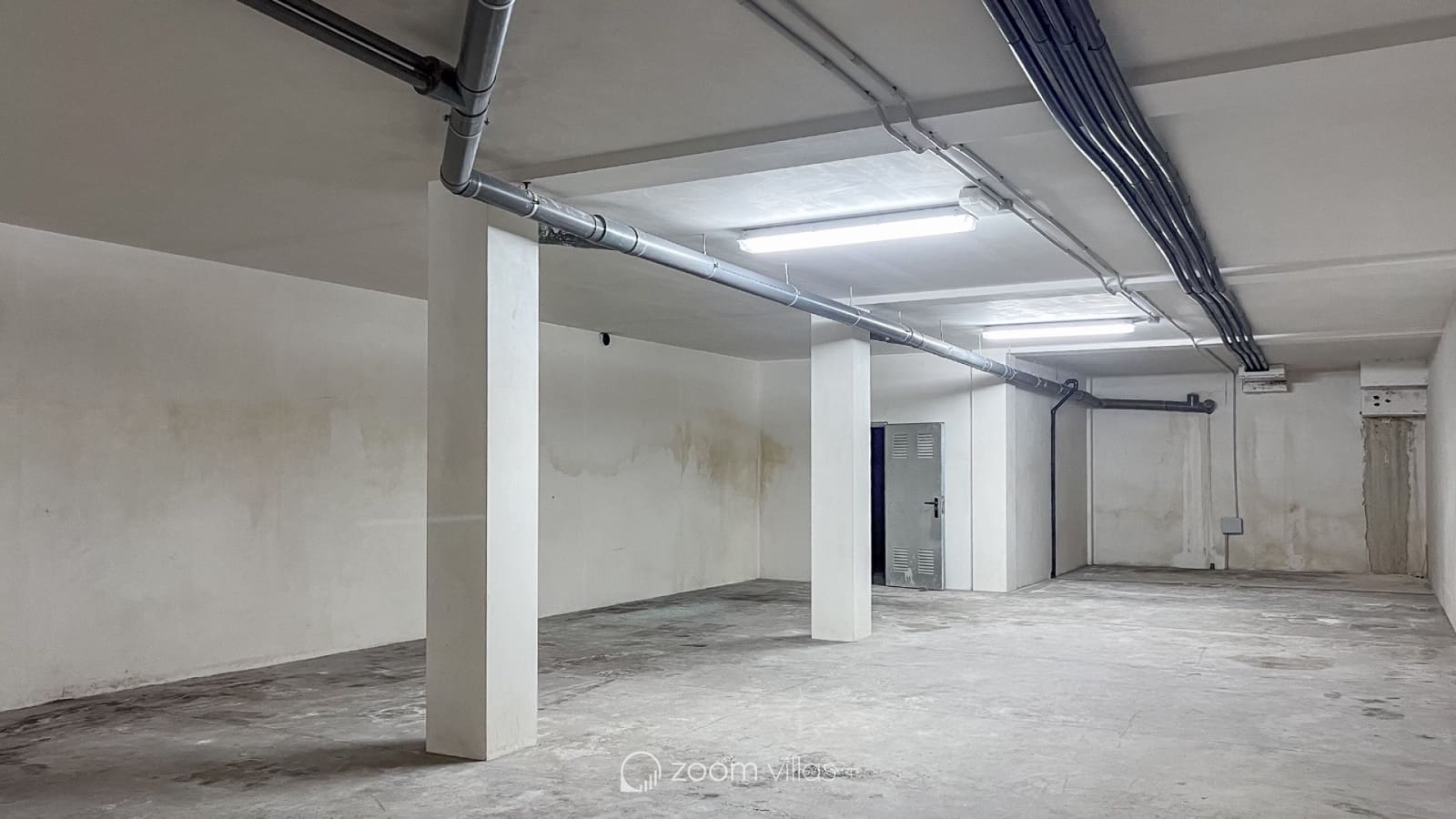 8 bedroom Townhouse for sale in Gata de Gorgos with garage - € 950,000 (Ref: 8607199)