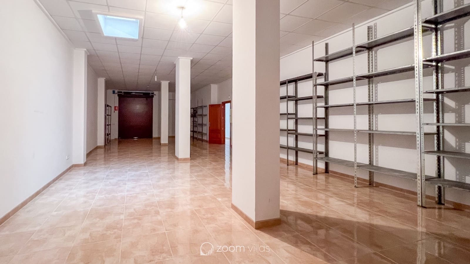8 bedroom Townhouse for sale in Gata de Gorgos with garage - € 950,000 (Ref: 8607199)