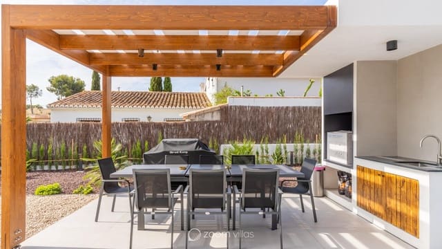 4 quarto Moradia para venda em Benissa com piscina - 1 250 000 € (Ref: 8813525)