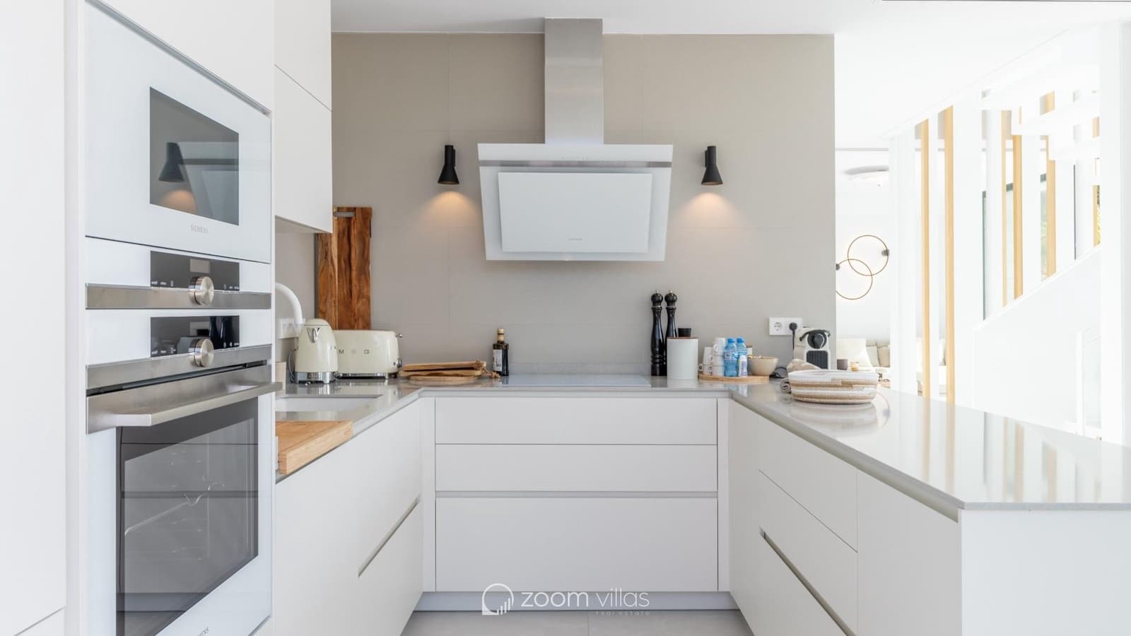 4 bedroom Villa for sale in Benissa with pool - € 1,250,000 (Ref: 8813525)