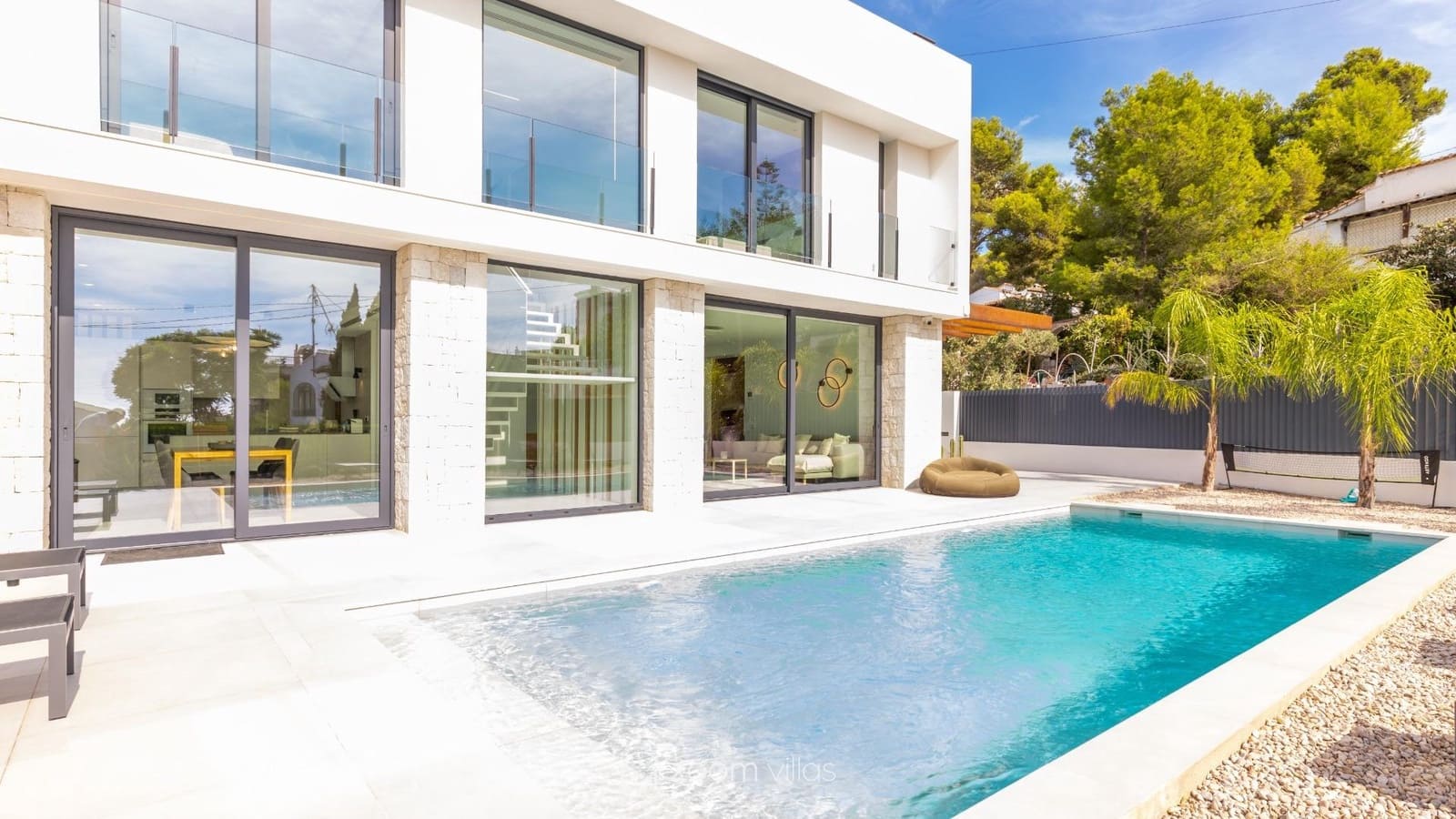 4 bedroom Villa for sale in Benissa with pool - € 1,250,000 (Ref: 8813525)