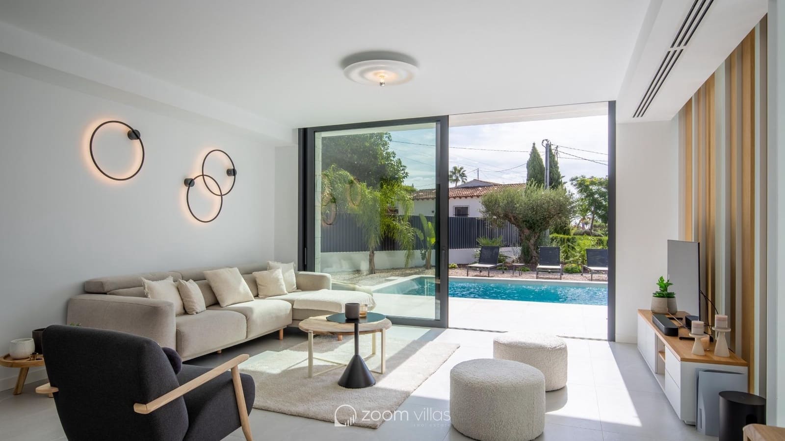 4 bedroom Villa for sale in Benissa with pool - € 1,250,000 (Ref: 8813525)