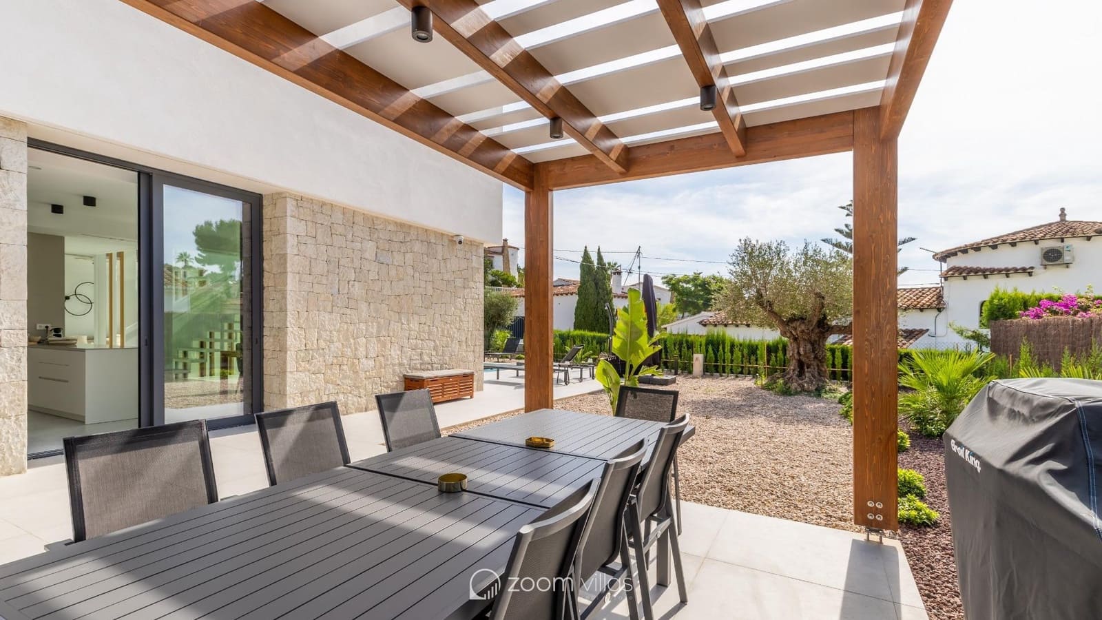 4 bedroom Villa for sale in Benissa with pool - € 1,250,000 (Ref: 8813525)