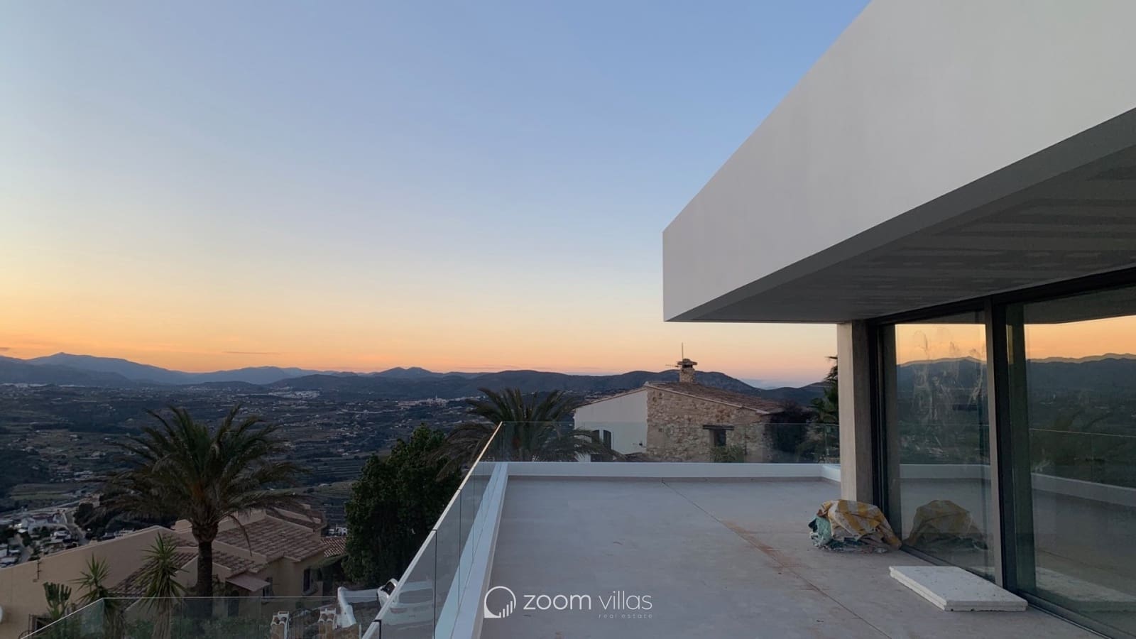 3 bedroom Villa for sale in Cumbre del Sol with pool garage - € 2,495,000 (Ref: 8816753)