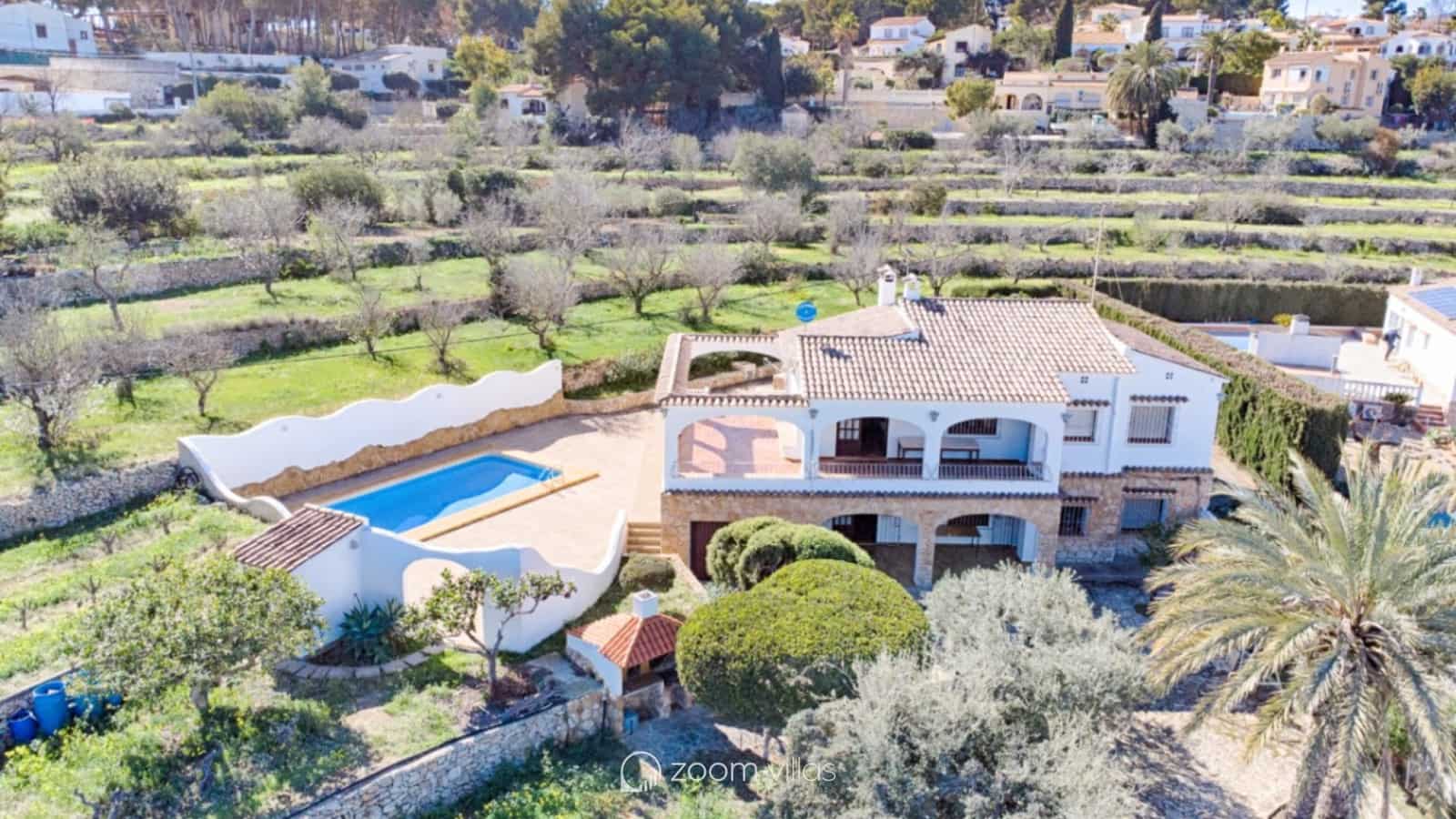 6 Zimmer Villa zu verkaufen in Benissa mit Pool - 990.000 € (Ref: 8837397)