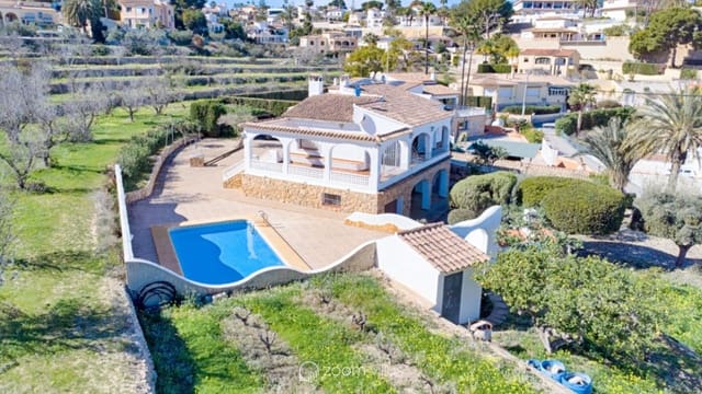 6 Zimmer Villa zu verkaufen in Benissa mit Pool - 990.000 € (Ref: 8837397)