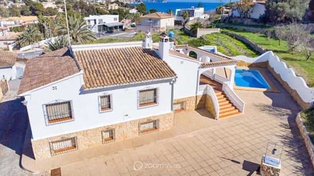 6 Zimmer Villa zu verkaufen in Benissa mit Pool - 990.000 € (Ref: 8837397)