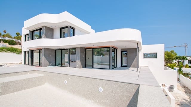 Chalet de 4 habitaciones en Moraira, Teulada-Moraira en venta con piscina - 1.750.000 € (Ref: 8868001)