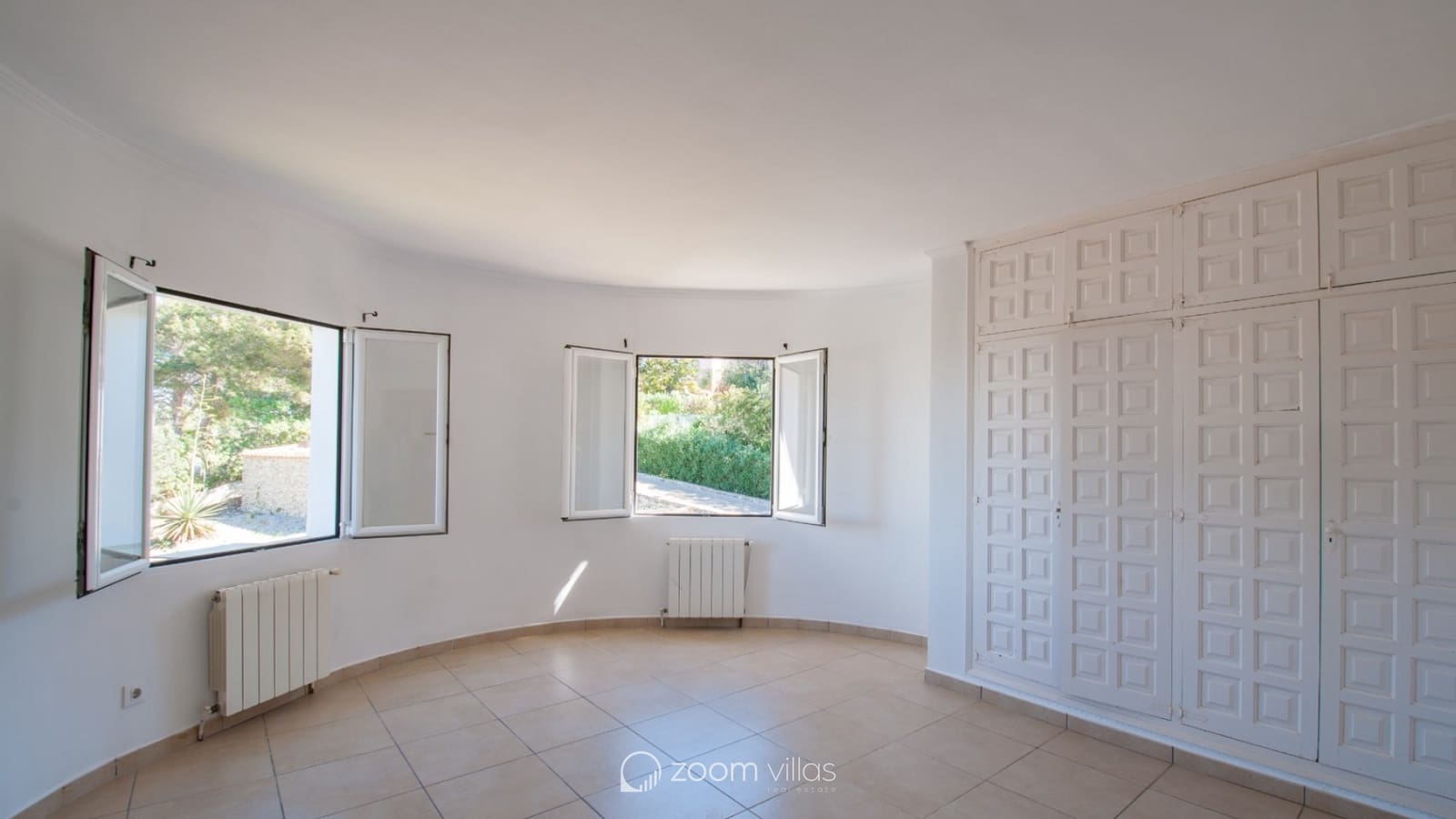 Chalet de 4 habitaciones en Javea / Xàbia en venta con piscina - 875.000 € (Ref: 8868002)