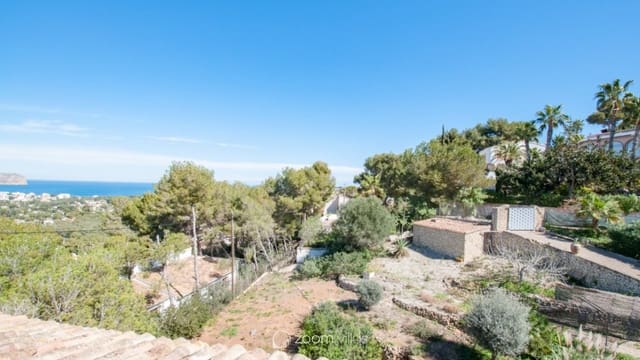 Chalet de 4 habitaciones en Javea / Xàbia en venta con piscina - 875.000 € (Ref: 8868002)