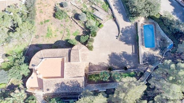 Chalet de 4 habitaciones en Javea / Xàbia en venta con piscina - 875.000 € (Ref: 8868002)