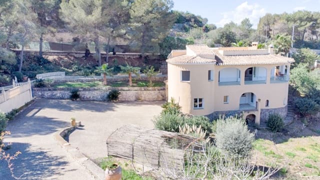 Chalet de 4 habitaciones en Javea / Xàbia en venta con piscina - 875.000 € (Ref: 8868002)