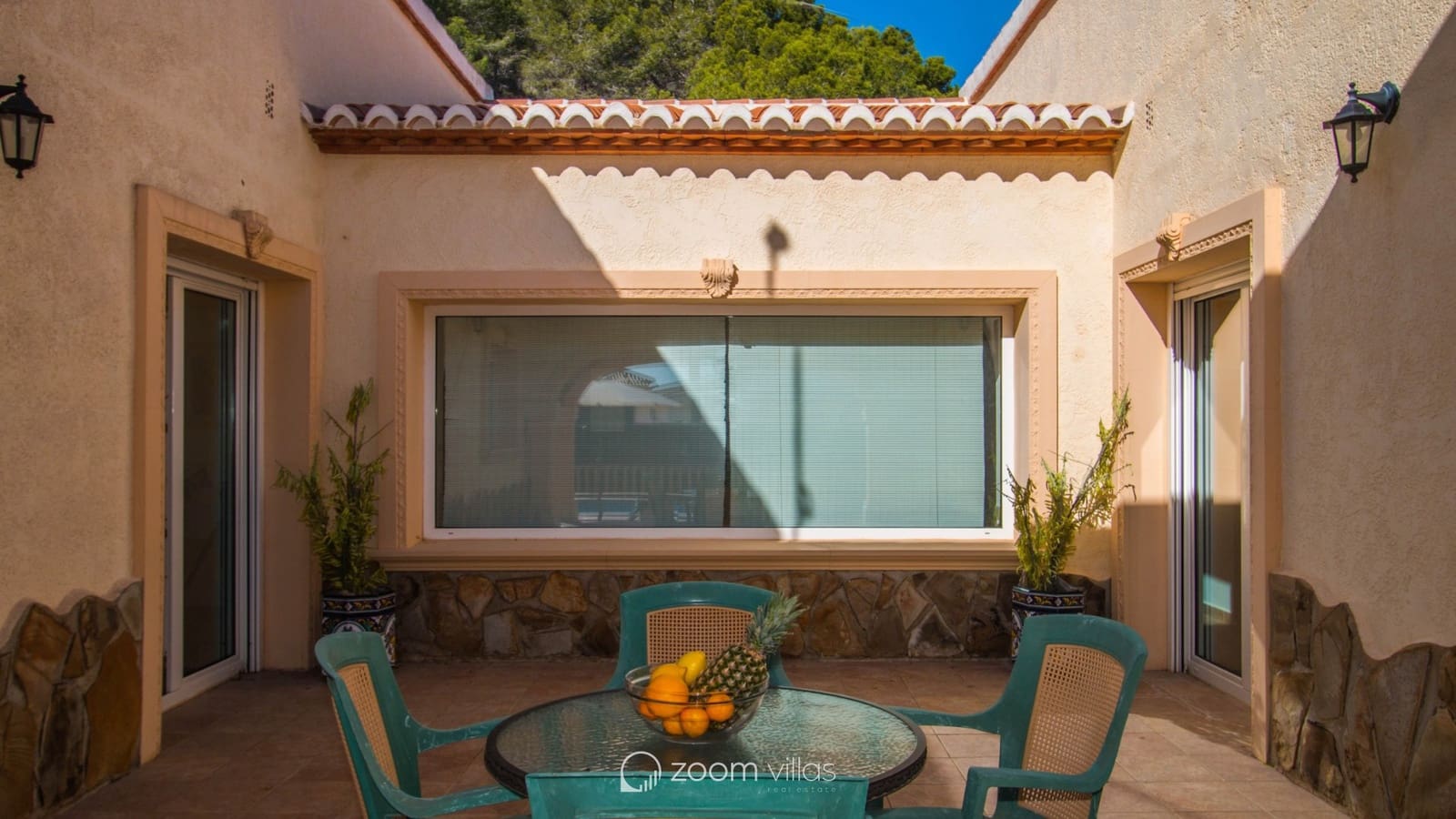 4 bedroom Villa for sale in Calpe / Calp with pool - € 670,000 (Ref: 8891322)