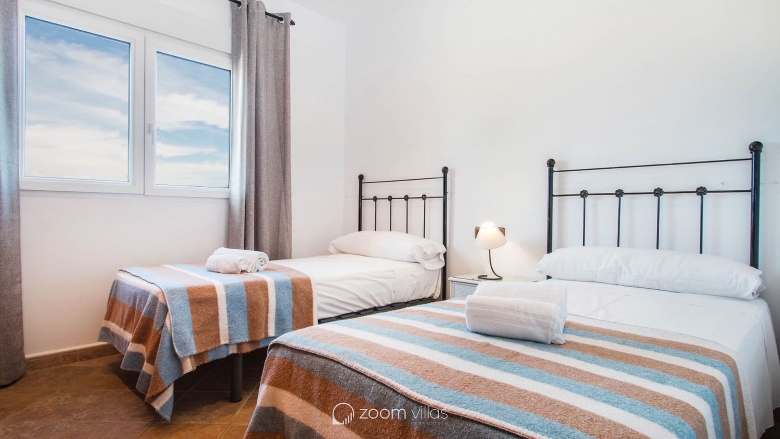 4 bedroom Villa for sale in Calpe / Calp with pool - € 670,000 (Ref: 8891322)