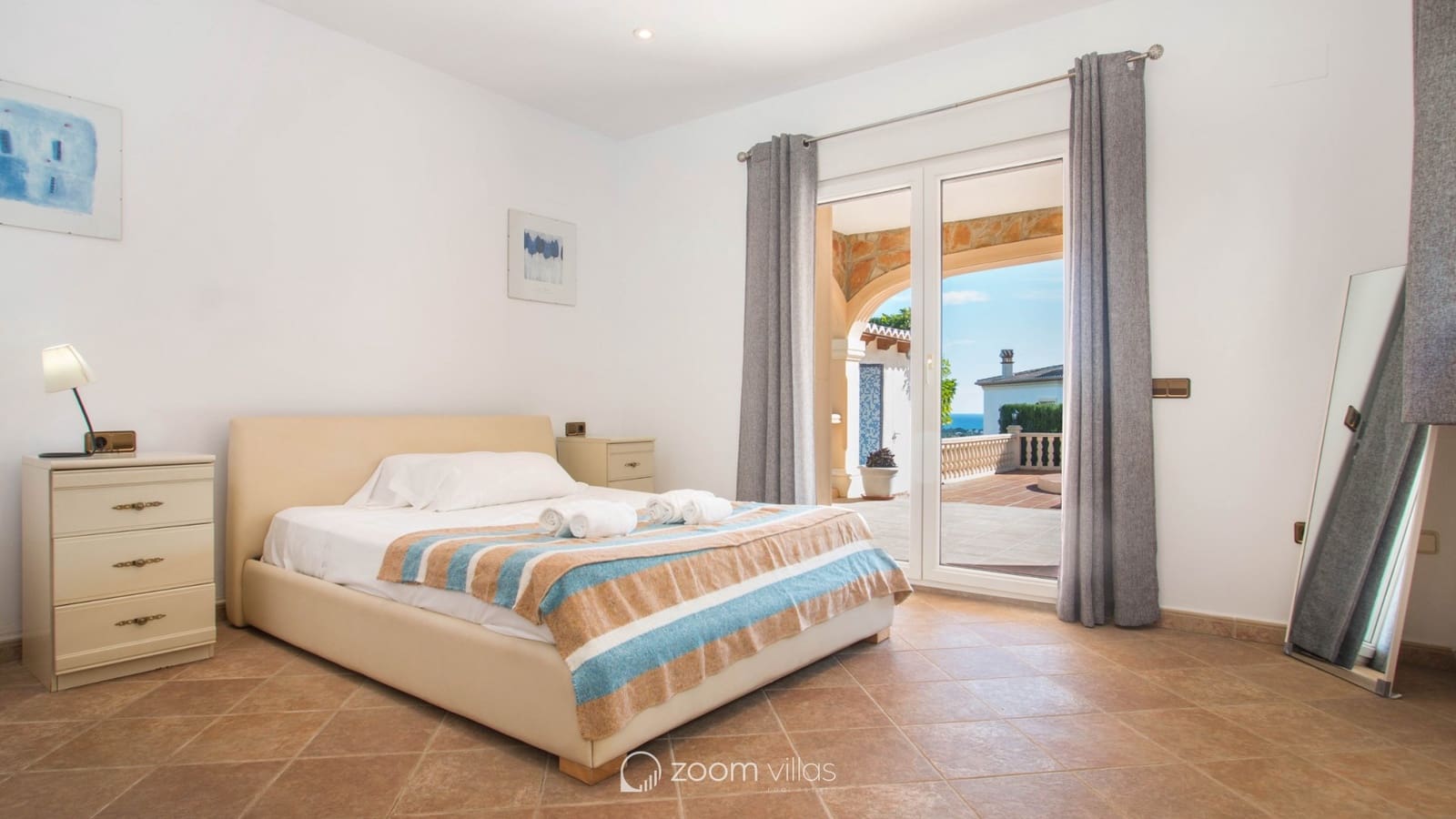 4 bedroom Villa for sale in Calpe / Calp with pool - € 670,000 (Ref: 8891322)