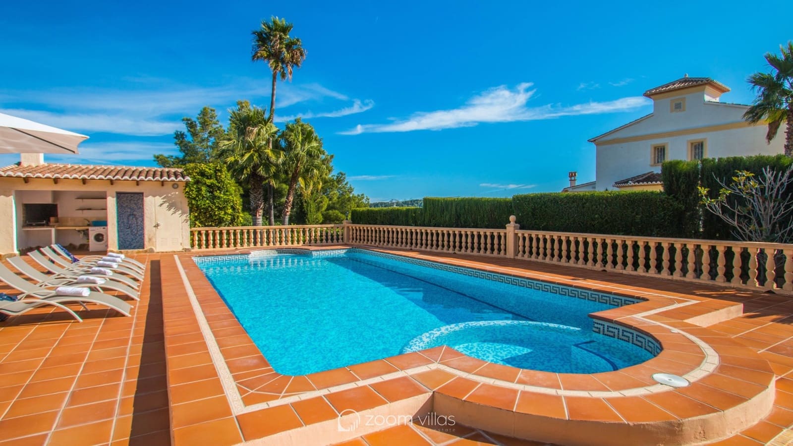 4 bedroom Villa for sale in Calpe / Calp with pool - € 670,000 (Ref: 8891322)