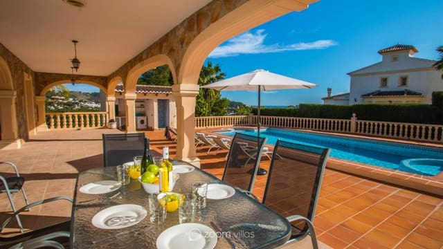 4 chambre Villa/Maison à vendre à Calpe / Calp avec piscine - 670 000 € (Ref: 8891322)