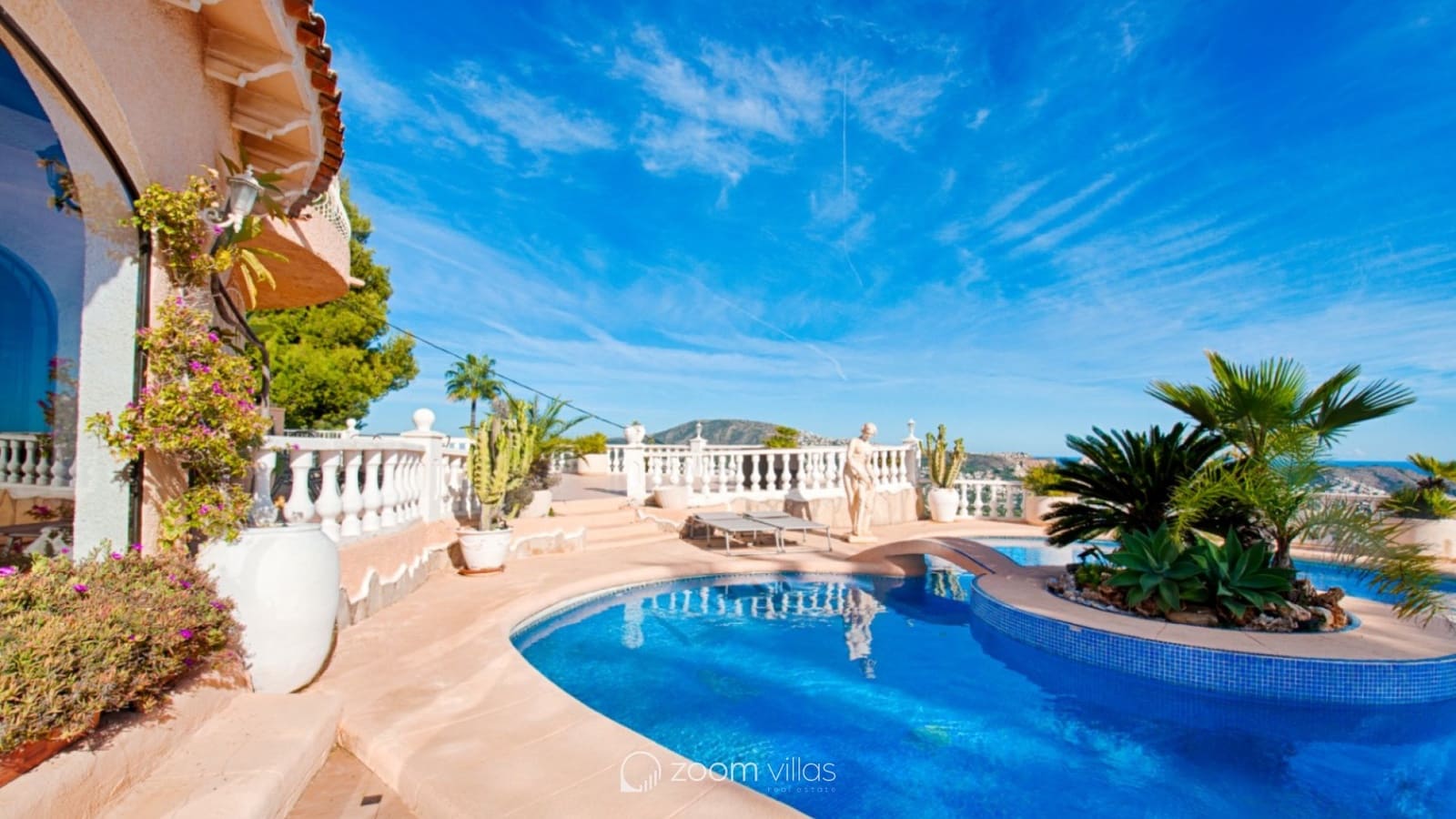 3 soveværelse Villa til salg i Moraira med swimmingpool - € 1.550.000 (Ref: 8893451)