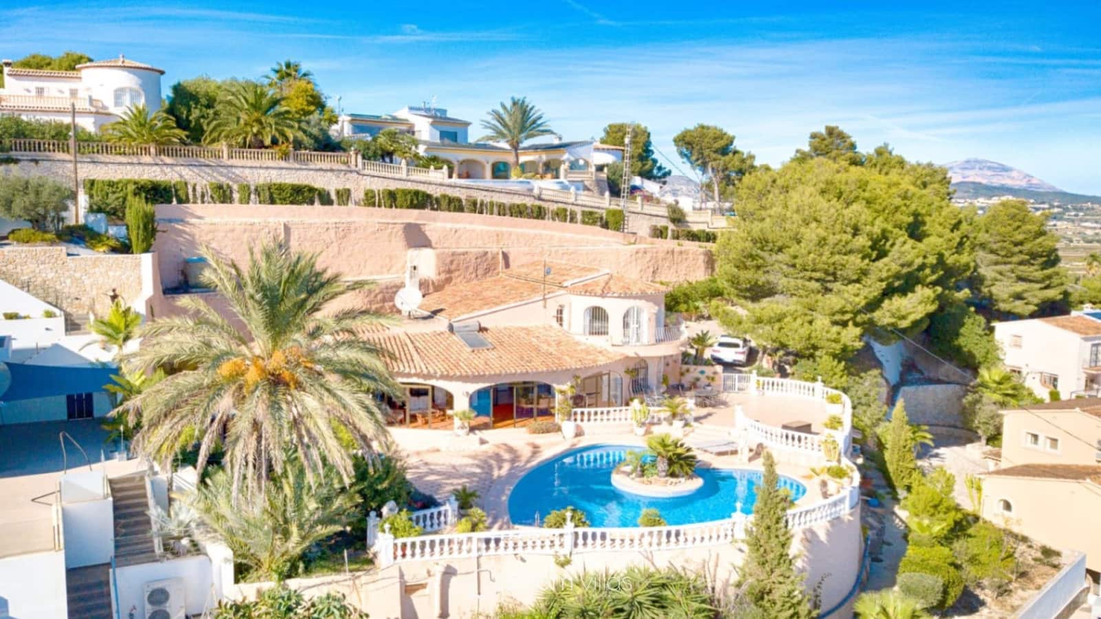 3 soveværelse Villa til salg i Moraira med swimmingpool - € 1.550.000 (Ref: 8893451)
