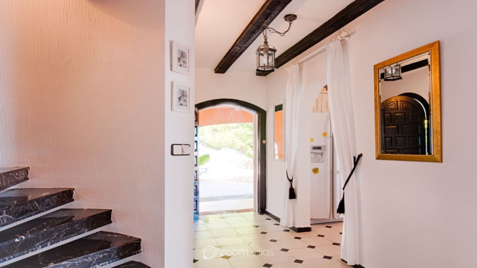 3 soveværelse Villa til salg i Moraira med swimmingpool - € 1.550.000 (Ref: 8893451)