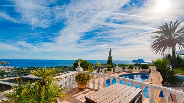 3 soveværelse Villa til salg i Moraira, Teulada-Moraira med swimmingpool - € 1.550.000 (Ref: 8893451)