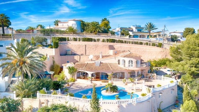 3 soveværelse Villa til salg i Moraira, Teulada-Moraira med swimmingpool - € 1.550.000 (Ref: 8893451)