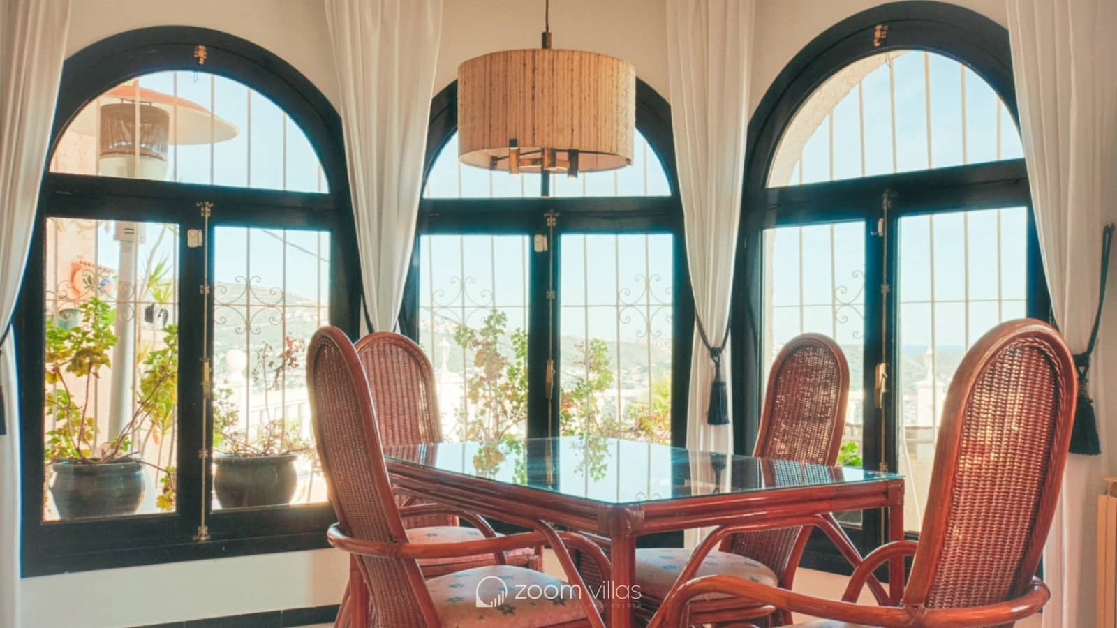 3 soveværelse Villa til salg i Moraira med swimmingpool - € 1.550.000 (Ref: 8893451)