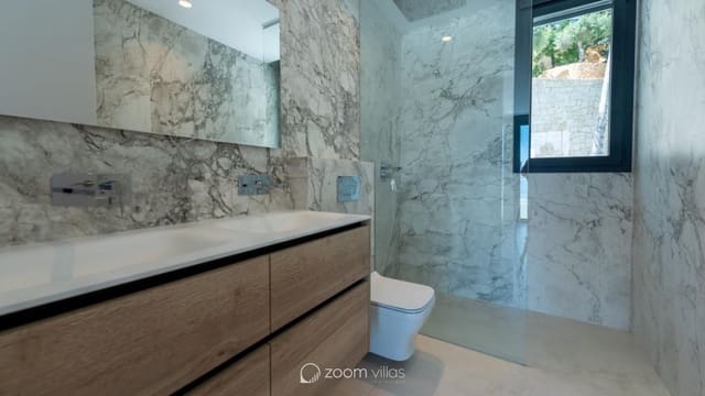 3 slaapkamer Appartement te koop in Playa Poniente, Benidorm met zwembad - € 1.650.000 (Ref: 9025056)