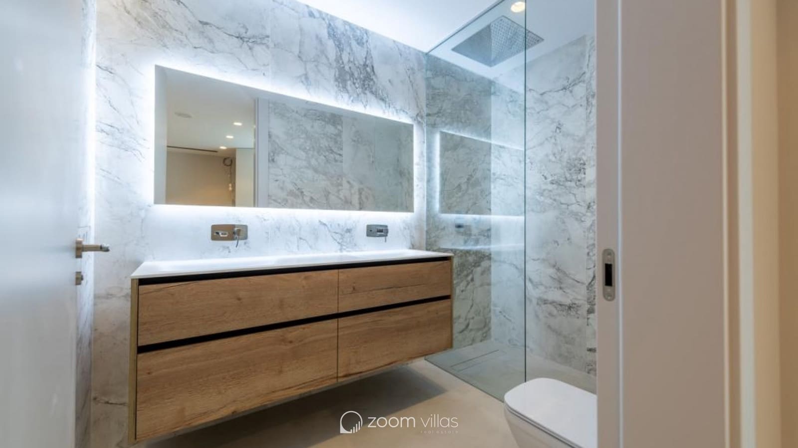 3 soveværelse Lejlighed til salg i Benidorm med swimmingpool - € 1.650.000 (Ref: 9025056)