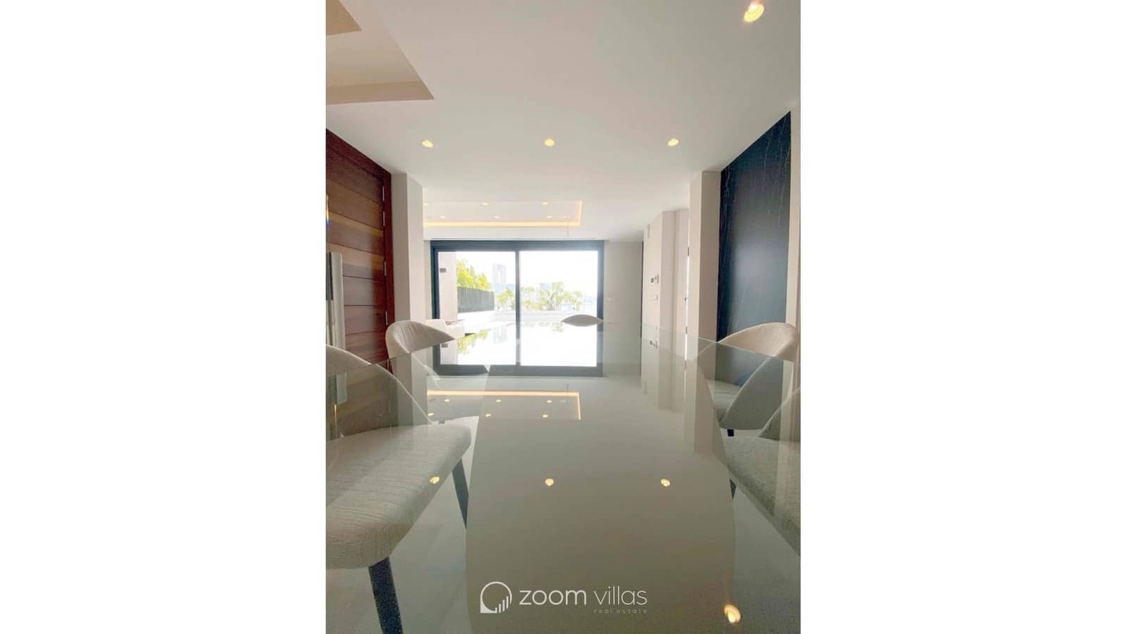 3 soveværelse Lejlighed til salg i Benidorm med swimmingpool - € 1.650.000 (Ref: 9025056)