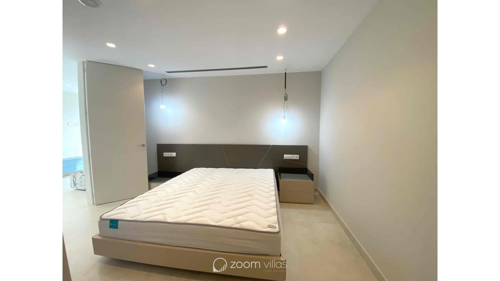 3 soveværelse Lejlighed til salg i Benidorm med swimmingpool - € 1.650.000 (Ref: 9025056)